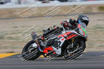 media/Jan-14-2023-SoCal Trackdays (Sat) [[497694156f]]/Turn 4 Set 2 (1030am)/